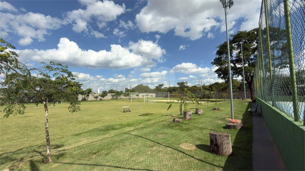 Casa à venda com 4 quartos, sendo 1 suíte,  no condomínio Portobello Sorocaba, Sorocaba - SP