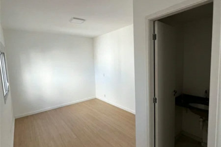 Apartamento à venda com 3 quartos, sendo 2 suítes, em Parque Reboucas, São Paulo, SP