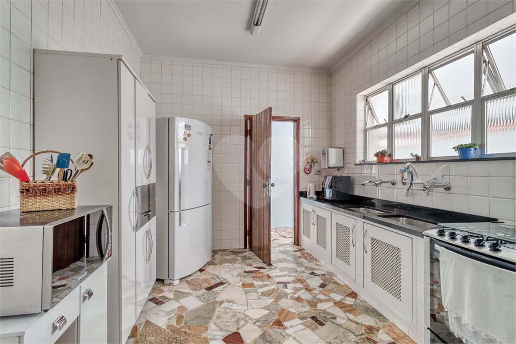 Casa Térrea à venda com 3 quartos, sendo 1 suíte,  em Alto da Boa Vista, São Paulo, SP