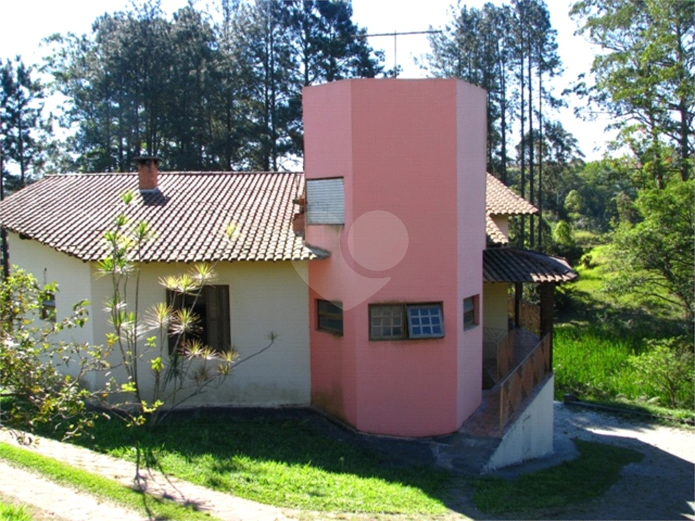 Sítio à venda com 3 quartos, sendo 1 suíte,  em Caputera, Mogi das Cruzes, SP