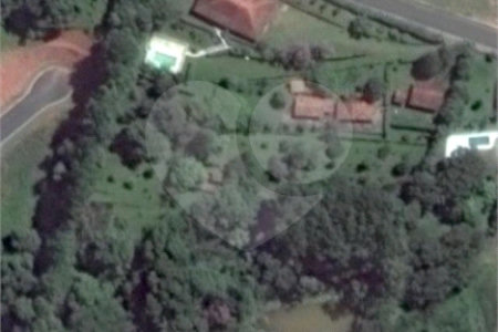 Chácara à venda com 8 quartos, sendo 3 suítes, no Centro, Bom Jesus dos Perdões, SP
