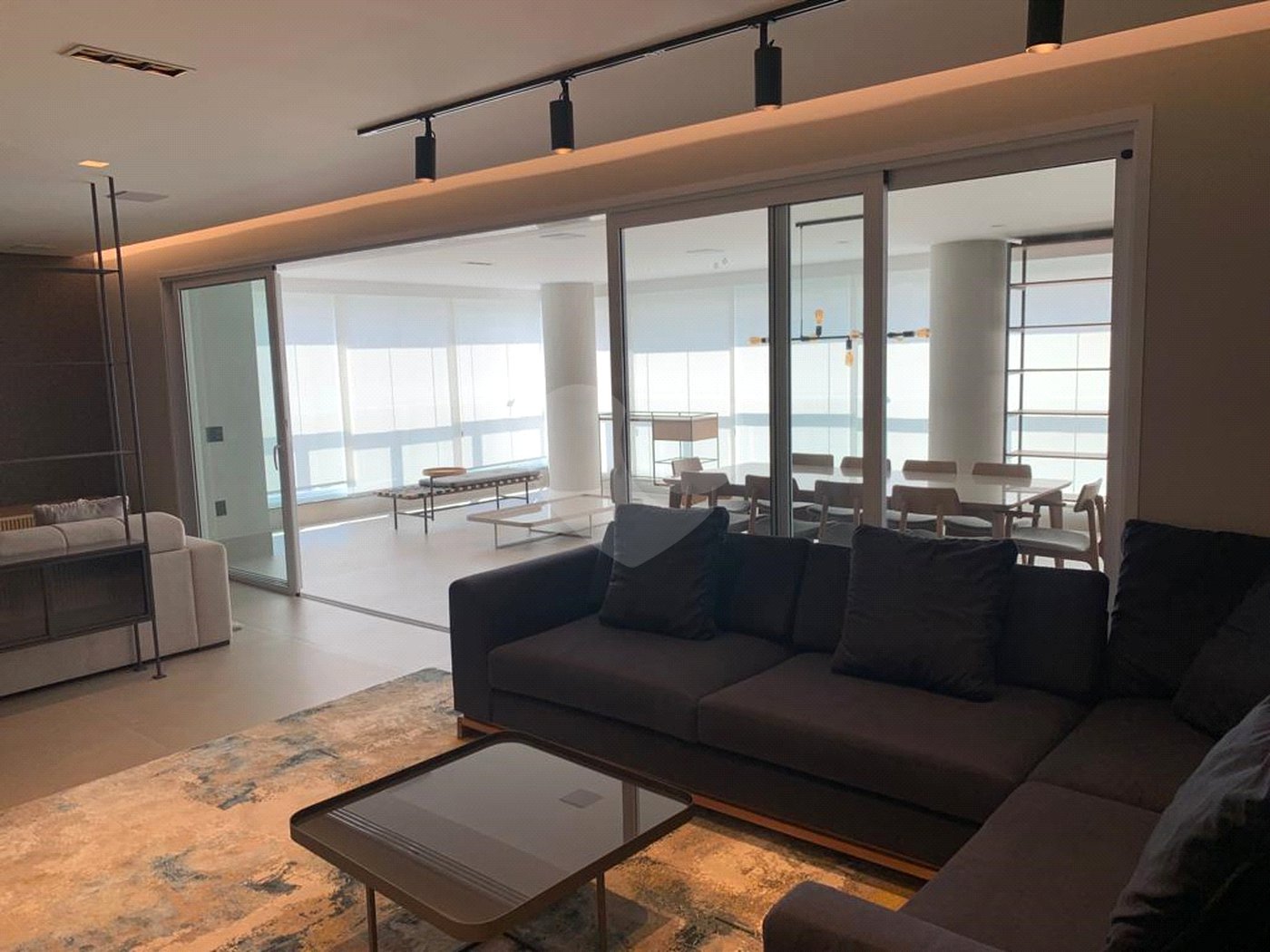 Apartamento à venda com 3 suítes em Indianópolis, São Paulo, SP
