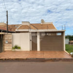 Casa à venda com 3 quartos, sendo 1 suíte,  em Jardim Jamaica, Ponta Porã, MS