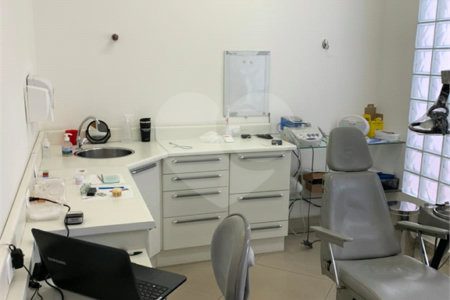 Prédio à venda em Tremembé, São Paulo, SP