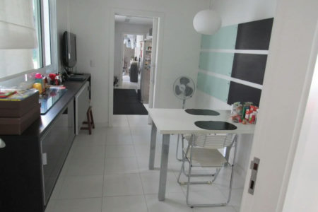 Apartamento à venda com 3 suítes em Real Parque, São Paulo, SP