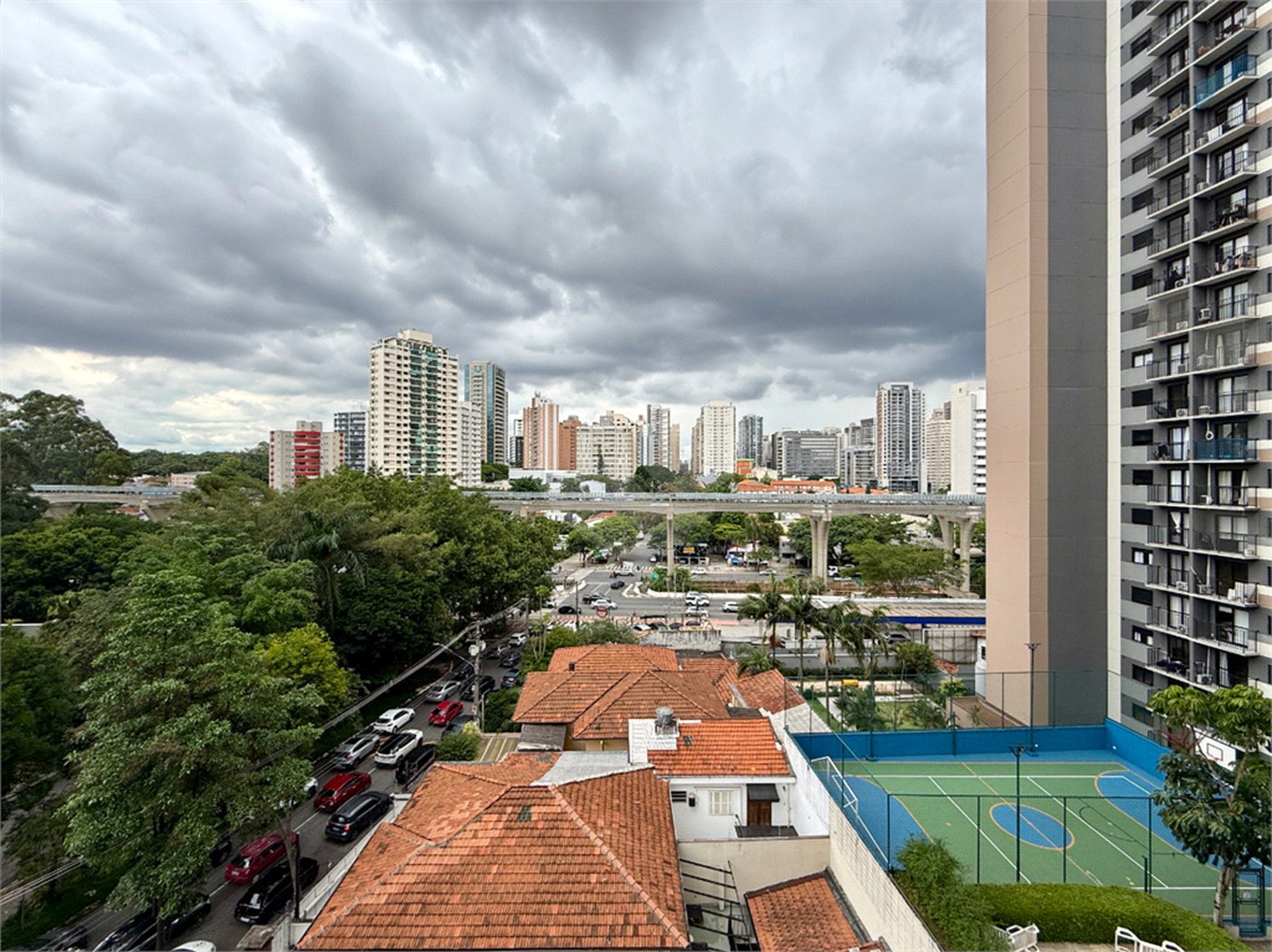Apartamento à venda com 3 suítes em Campo Belo, São Paulo, SP