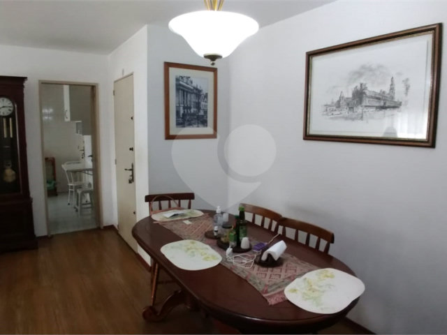 Apartamento à venda com 3 quartos, sendo 1 suíte,  em Pinheiros, São Paulo, SP