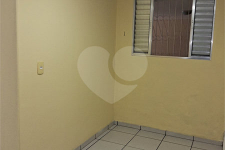 Casa à venda com 3 quartos em Anhangabaú, Jundiaí, SP