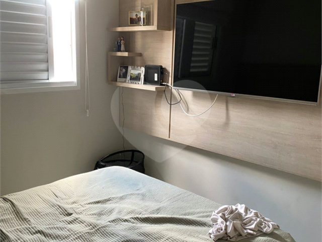 Apartamento à venda com 2 quartos, sendo 1 suíte,  em Jardim Flor da Montanha, Guarulhos, SP