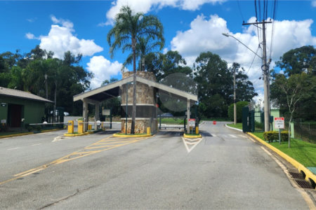 Casa à venda ou para alugar com 4 suítes no condomínio Residencial Delle Stelle, Louveira - SP