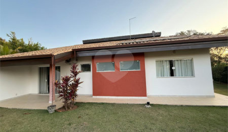 Casa à venda com 3 quartos, sendo 1 suíte,  no condomínio Vale do Lago, Sorocaba - SP