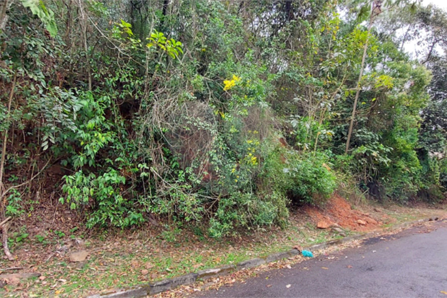 Terreno à venda no condomínio Alpes da Cantareira, Mairiporã - SP