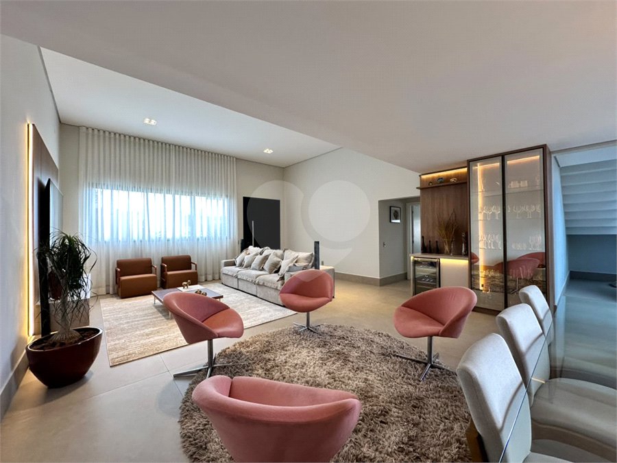 Casa à venda com 3 suítes no condomínio Villas do Golfe, Itu - SP