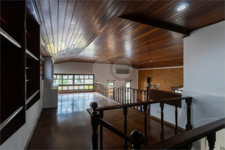 Casa Térrea à venda com 3 quartos, sendo 2 suítes, em Jardim Marajoara, São Paulo, SP