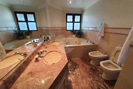 Apartamento à venda com 4 suítes em Vila Andrade, São Paulo, SP