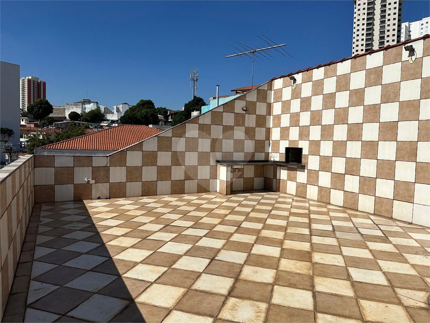 Sobrado à venda com 7 quartos, sendo 2 suítes,  em Lauzane Paulista, São Paulo, SP
