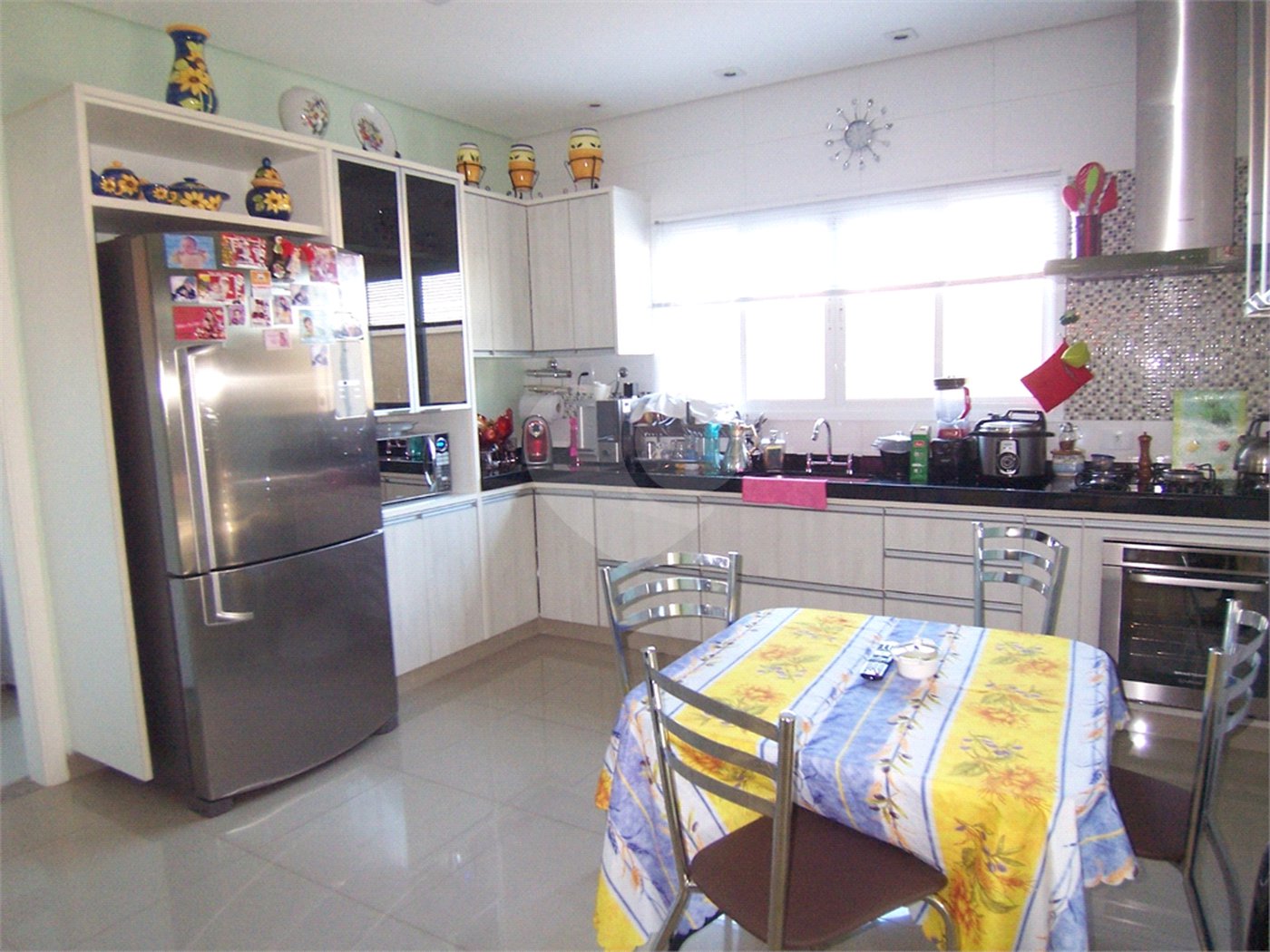 Casa à venda com 3 suítes no condomínio Residencial Recanto dos Paturis, Vinhedo - SP