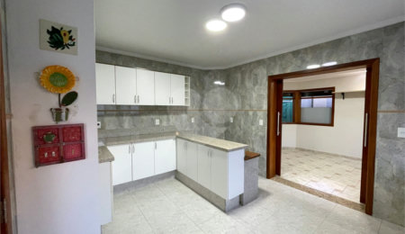 Casa à venda com 3 suítes no condomínio Bosque de Grevilea, Vinhedo - SP