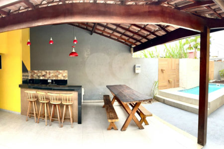 Casa à venda com 3 quartos, sendo 1 suíte,  em São José, Armação dos Búzios, RJ