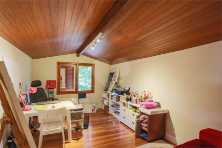 Casa à venda com 6 suítes em Jardim Cordeiro, São Paulo, SP