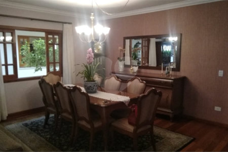 Casa Térrea à venda com 3 suítes em Super Quadra Morumbi, São Paulo, SP