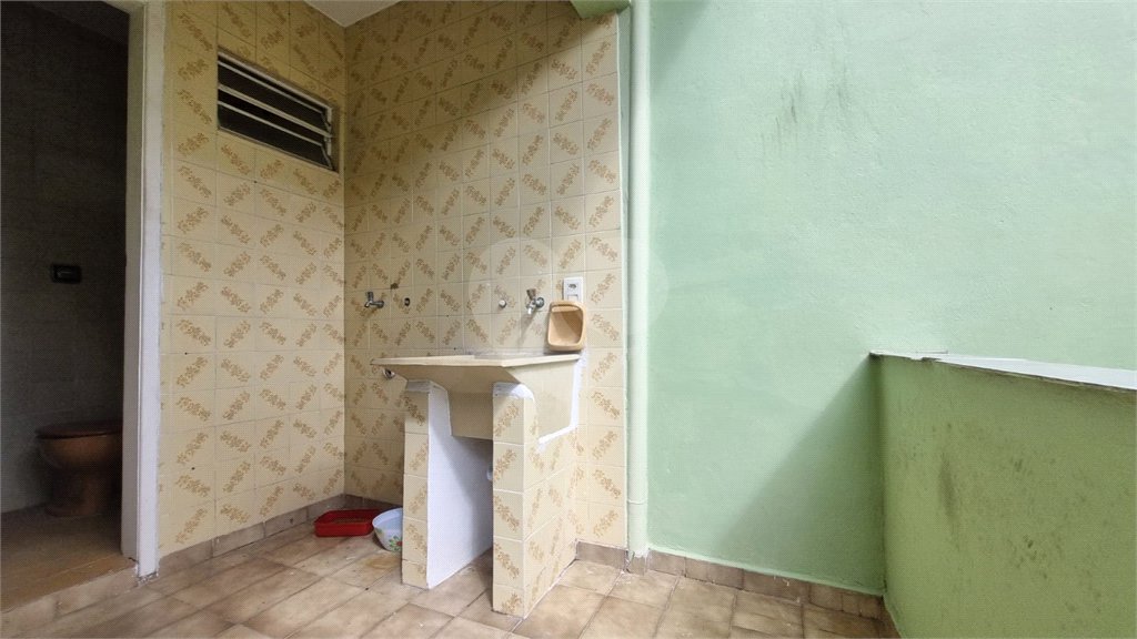 Sobrado para alugar com 3 quartos, sendo 1 suíte,  em Vila Alexandria, São Paulo, SP