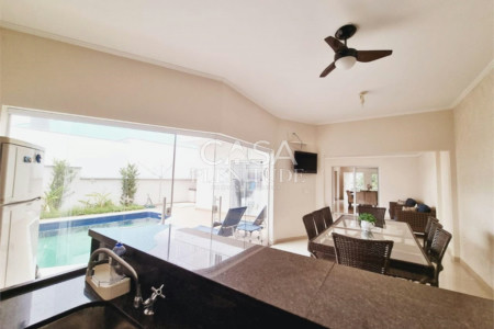 Sobrado à venda com 3 quartos, sendo 1 suíte, em Parque Residencial Villa dos Inglezes, Sorocaba, SP