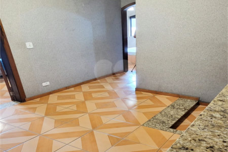 Casa à venda com 4 quartos, sendo 2 suítes, em Vila Maria Alta, São Paulo, SP