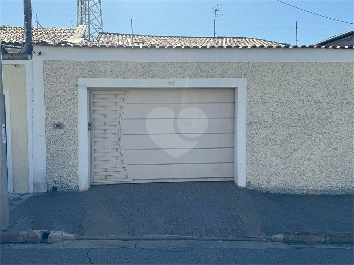 Casa à venda com 4 quartos, sendo 1 suíte, em Vila Santana, Sorocaba, SP