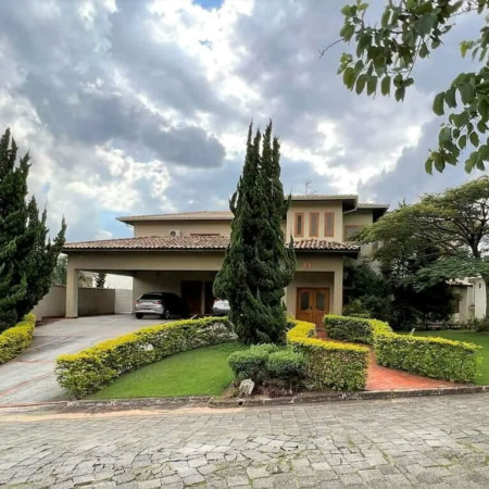 Casa à venda com 4 quartos, sendo 3 suítes, em Jardim Passárgada I, Cotia, SP