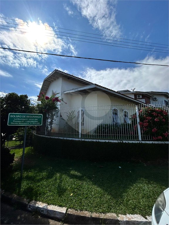 Sobrado à venda com 4 quartos, sendo 2 suítes,  em Parque Nova Suíça, Valinhos, SP