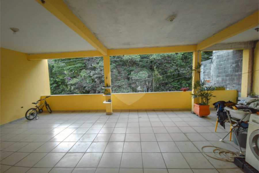 Sobrado à venda com 3 quartos em Jaraguá, São Paulo, SP
