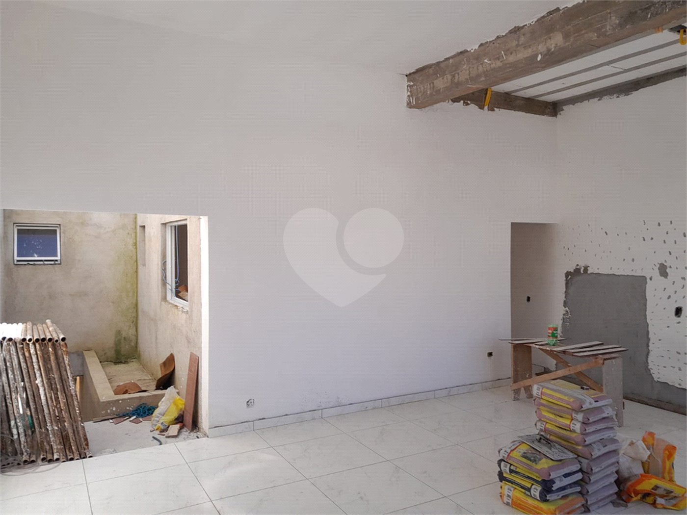 Casa à venda com 2 quartos, sendo 1 suíte, em Nova Cerejeira, Atibaia, SP