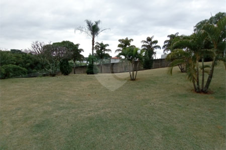 Casa à venda com 4 suítes no condomínio Estância Marambaia, Vinhedo - SP