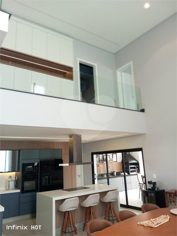 Casa à venda ou para alugar com 3 suítes no condomínio Residencial Central Parque, Salto - SP