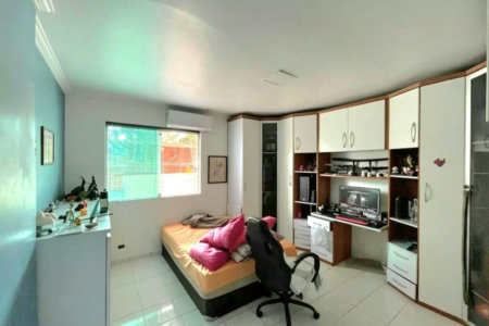 Casa com 3 dormitórios à venda, 210 m² por R$ 1.200.000,00 - Encruzilhada - Santos/SP