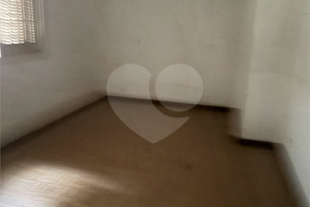 Casa à venda com 3 quartos em Bela Aliança, São Paulo, SP