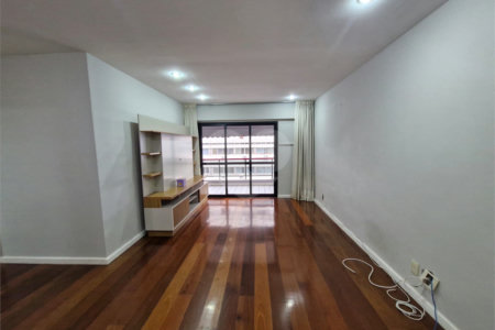 Apartamento à venda com 3 quartos, sendo 1 suíte,  em Tijuca, Rio de Janeiro, RJ