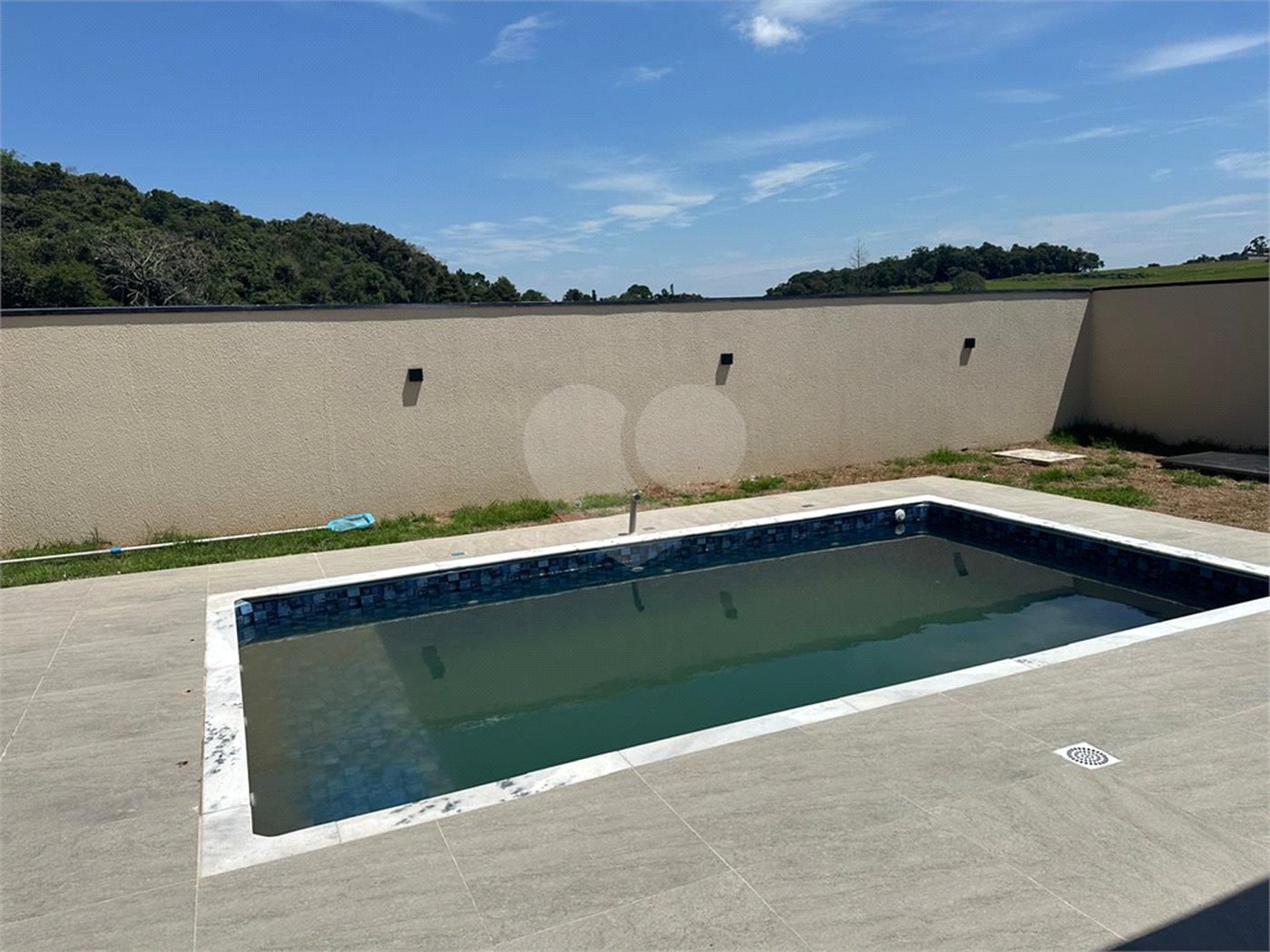 Casa à venda com 3 quartos, sendo 1 suíte, em Jardim Paraíso da Usina, Atibaia, SP