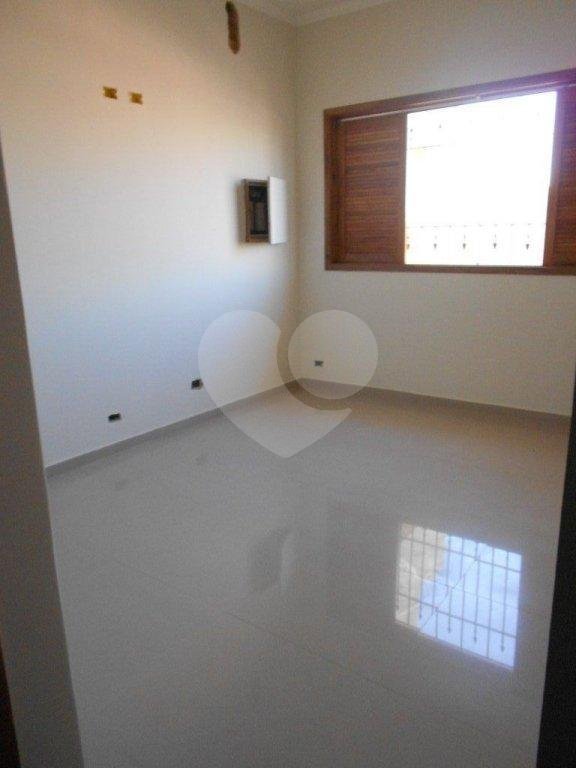 Casa à venda com 3 suítes em Vila Gustavo, São Paulo, SP