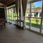 Casa à venda com 3 quartos, sendo 1 suíte, no condomínio Alpes Douro, Bom Jesus dos Perdões - SP