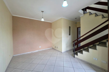 Casa à venda com 2 suítes no condomínio Residencial Santana, São Paulo - SP