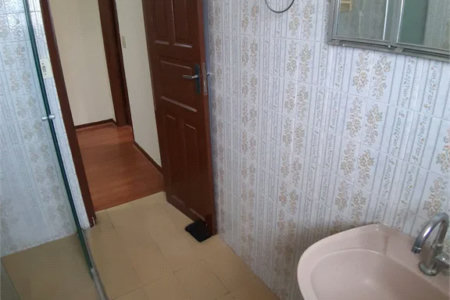 Sobrado à venda com 4 quartos, sendo 1 suíte, em Vila Gomes, São Paulo, SP