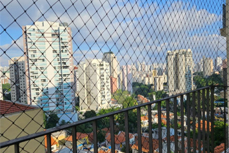 Casa à venda com 3 quartos, sendo 1 suíte, no condomínio Jconde de Irajá, São Paulo - SP