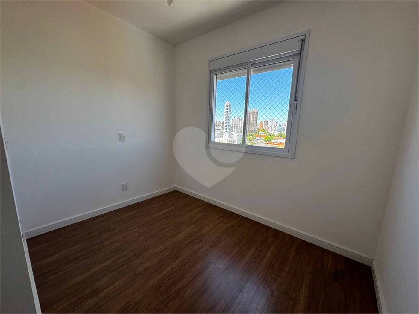 Apartamento à venda ou para alugar com 3 quartos, sendo 1 suíte,  em Vila Trujillo, Sorocaba, SP
