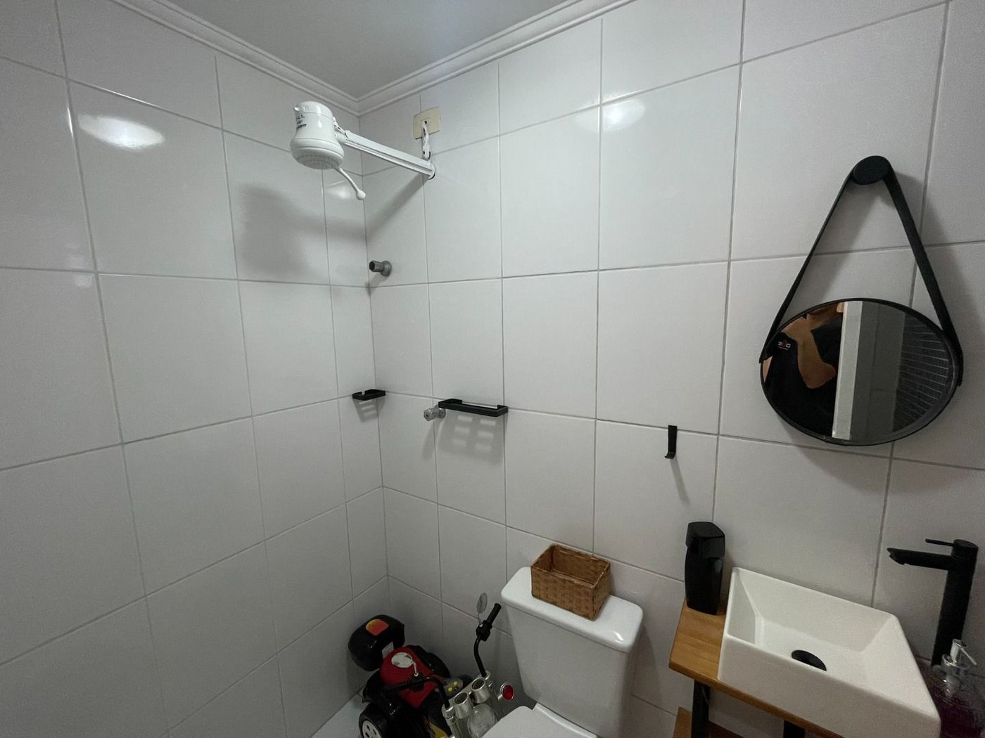 Apartamento 3 dormitórios com 2 suítes, 2 vagas demarcadas, no Embaré, Santos