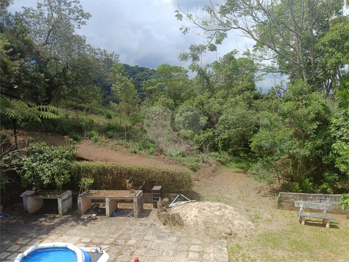 Casa à venda com 4 quartos, sendo 2 suítes, no condomínio Residencial Parque Cerros Verdes, Mairiporã - SP