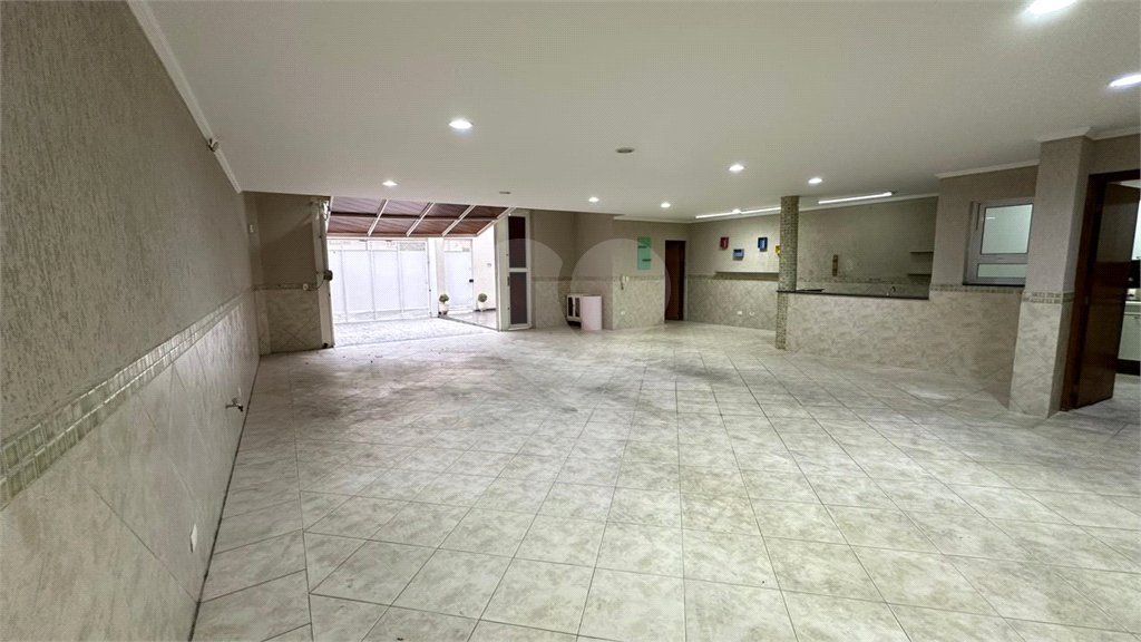 Casa à venda com 4 quartos, sendo 3 suítes, em Vila Galvão, Guarulhos, SP