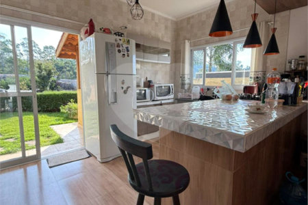 Casa à venda com 3 quartos, sendo 1 suíte, em Portão, Atibaia, SP