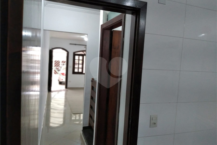 Sobrado à venda com 2 quartos em Tremembé, São Paulo, SP